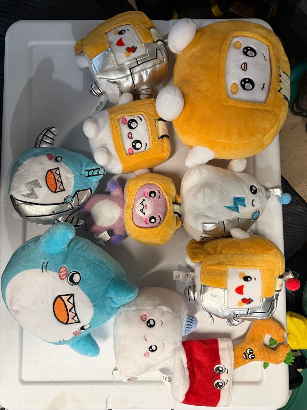 Lanky box plushies - Picture 1 of 1